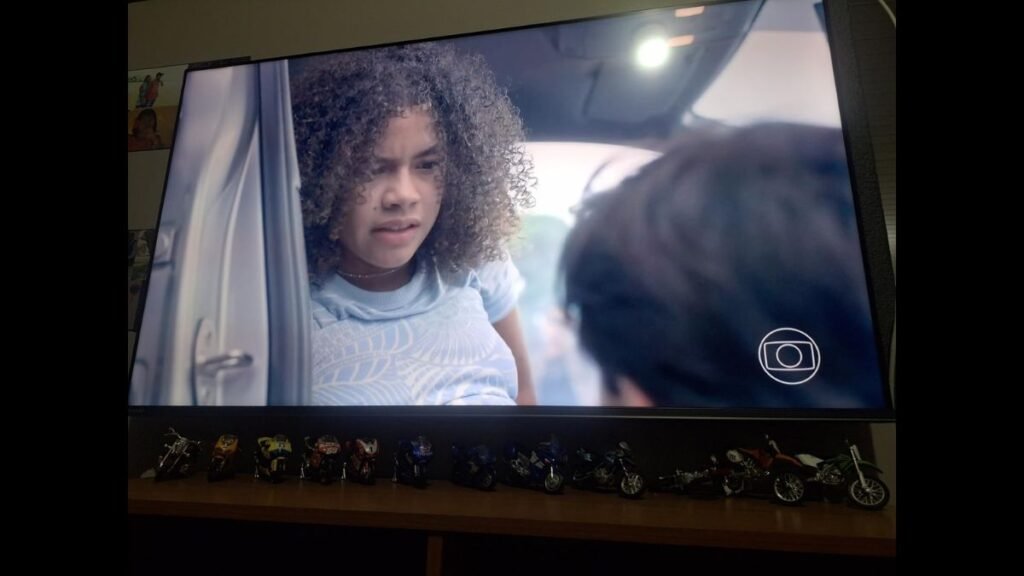 Smart TV Toshiba 50C450NS em uso