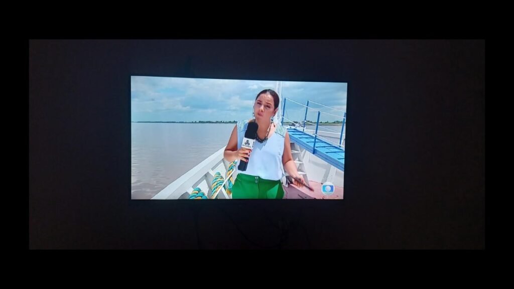 Smart TV Weyon HD 32wdsnbx 32" em uso