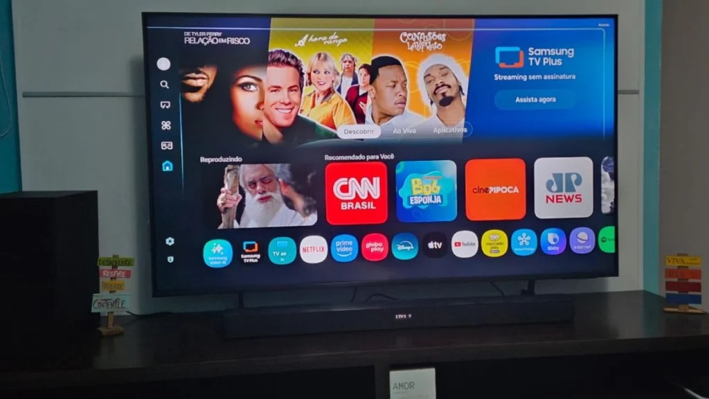 Smart TV Samsung 55" QEF1 Tizen