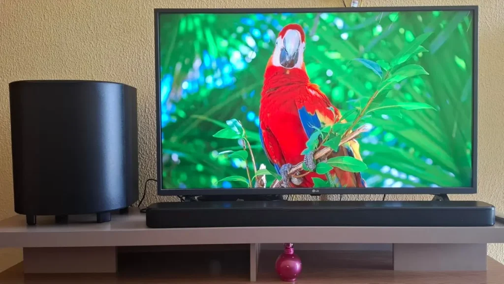 Soundbar JBL Bar 500 MK2 em uso